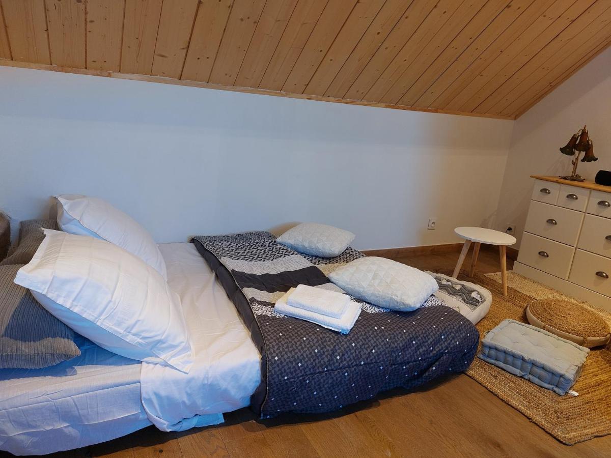 Gite Hary Villeblevin Exteriör bild